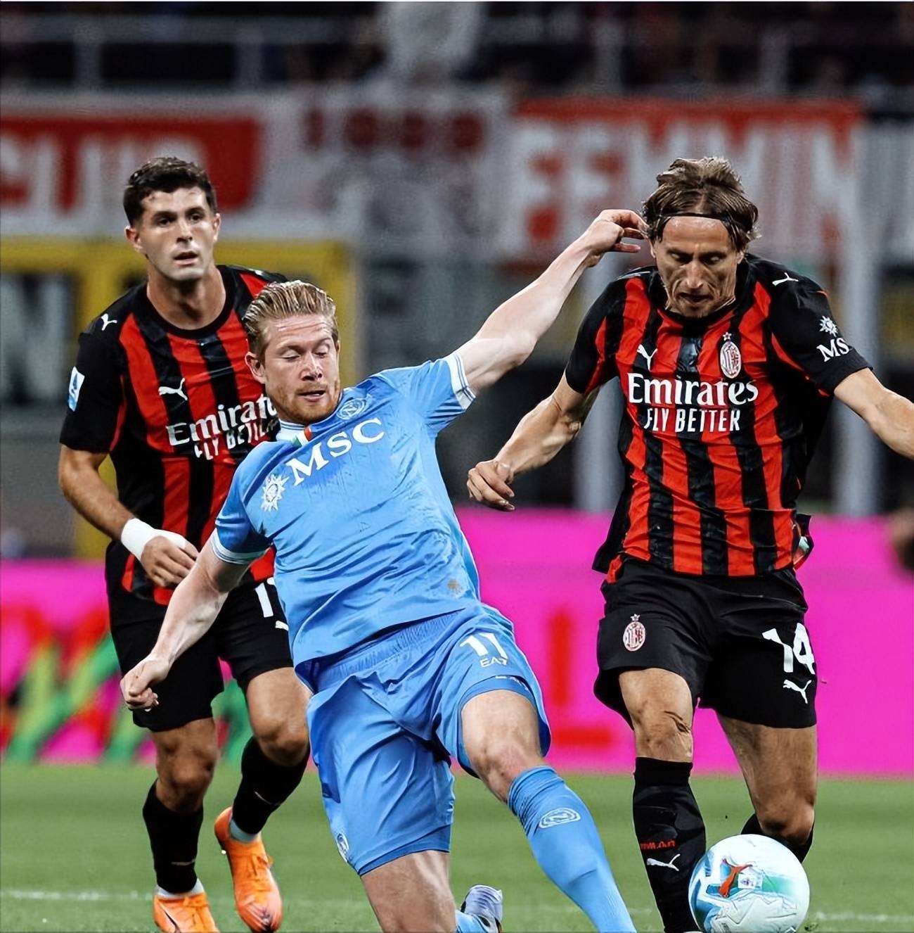 意甲倒计时，瓦伦西亚冲刺阶段内部沟通，细节引发关注，气氛紧张，赛程密集仍需轮换的简单介绍