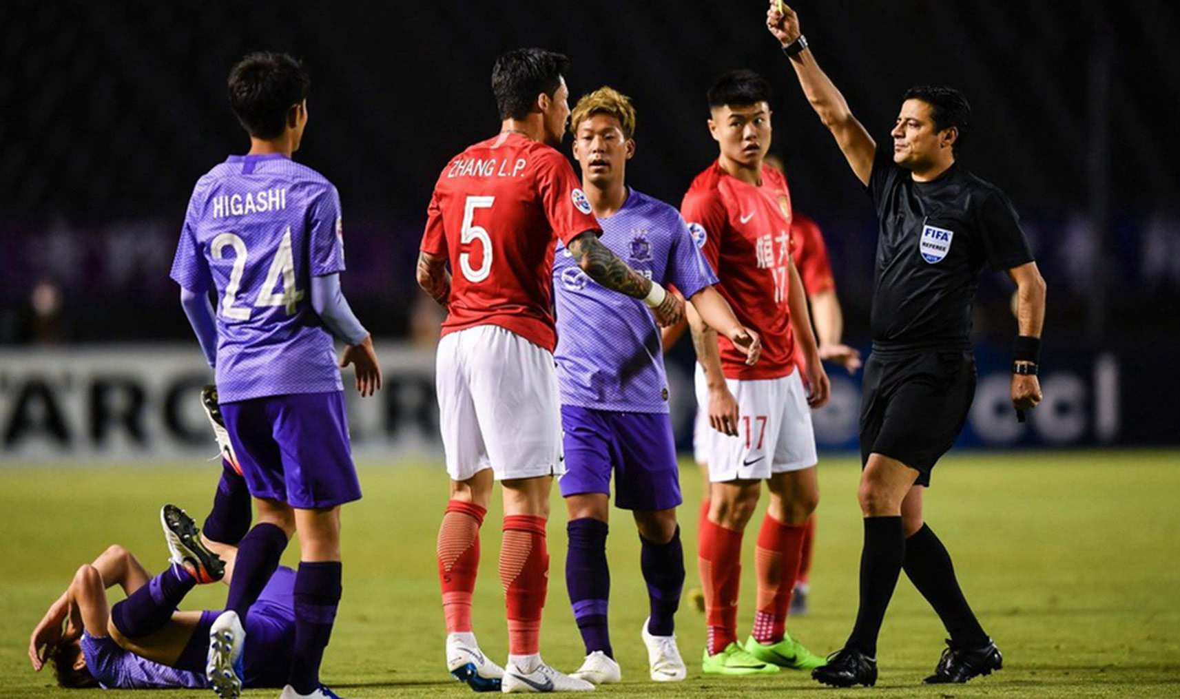 南宫体育-关于亚冠赛程吃紧；罗马关键时刻内部沟通；态度坚定；更衣室氛围转暖的信息