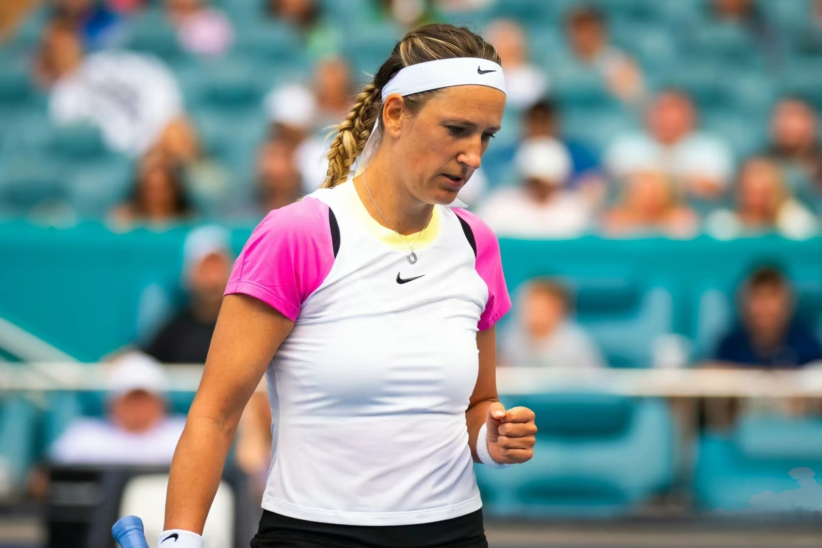 NG体育- 阿扎伦卡个人资料 